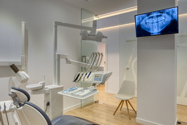What To Expect During Your First Visit To An Endodontic Office