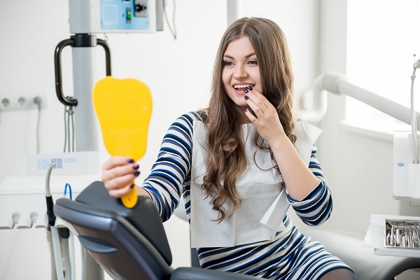How An Endodontist Is A Specialist In Saving Teeth